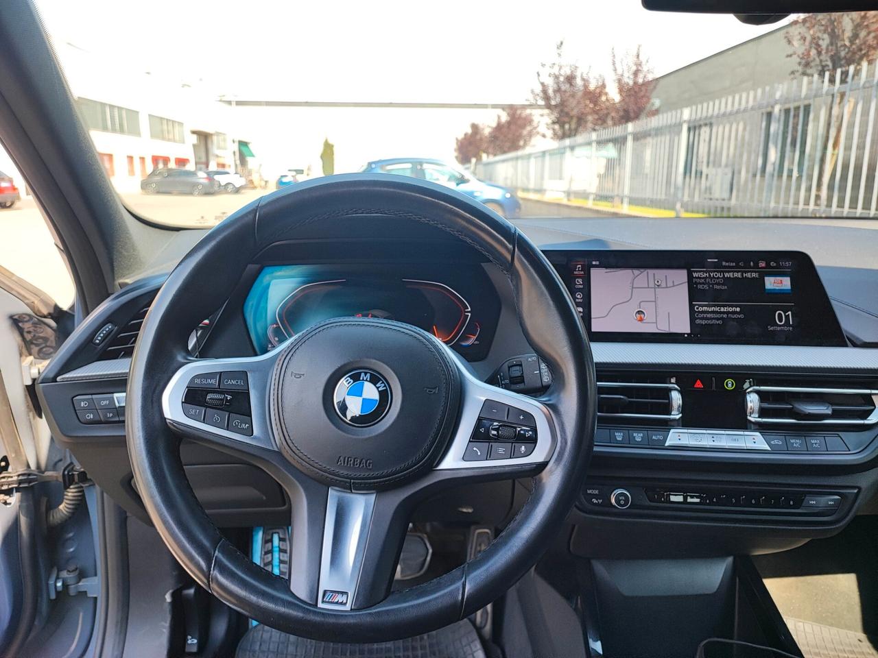 Bmw 118 118d 5p. Msport uni-pro