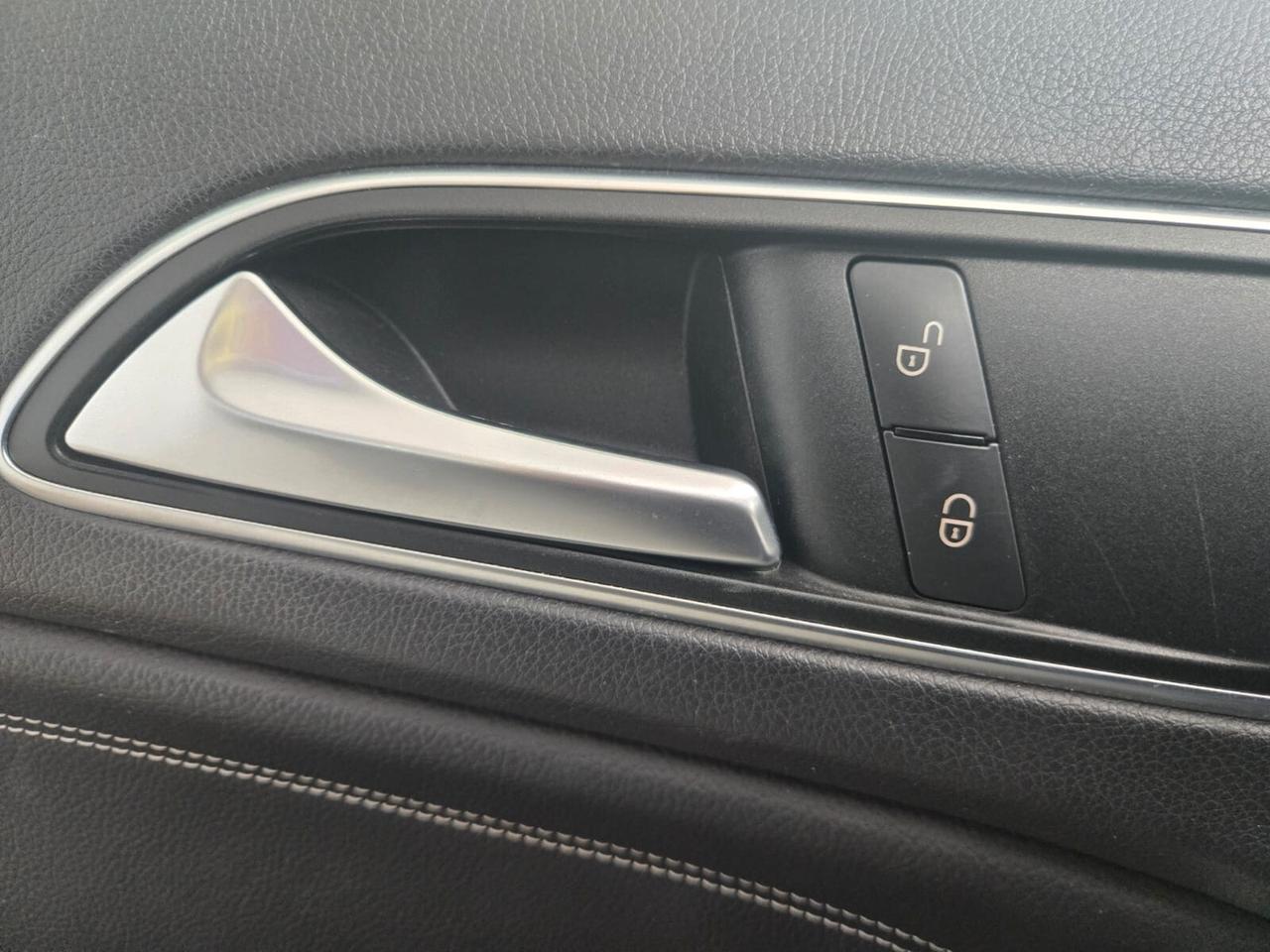 Mercedes-benz GLA 220 200 d Automatic 4Matic Sport