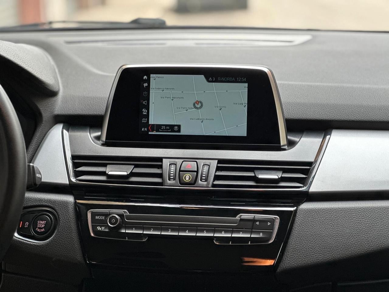 Bmw 216d Active Tourer autom. Advantage