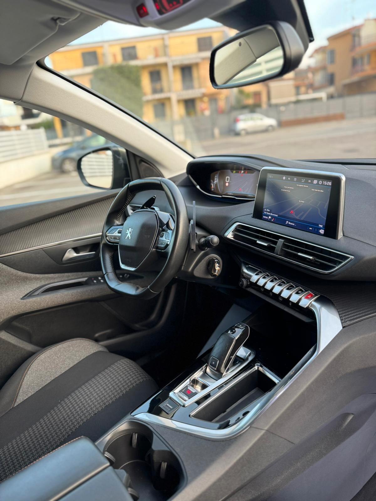 Peugeot 3008 BlueHDi 130 S&S EAT8 Allure