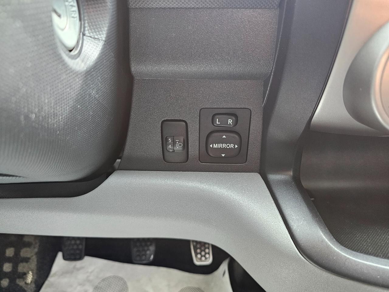 Daihatsu Sirion 1.0 Benzina - Neopatentati