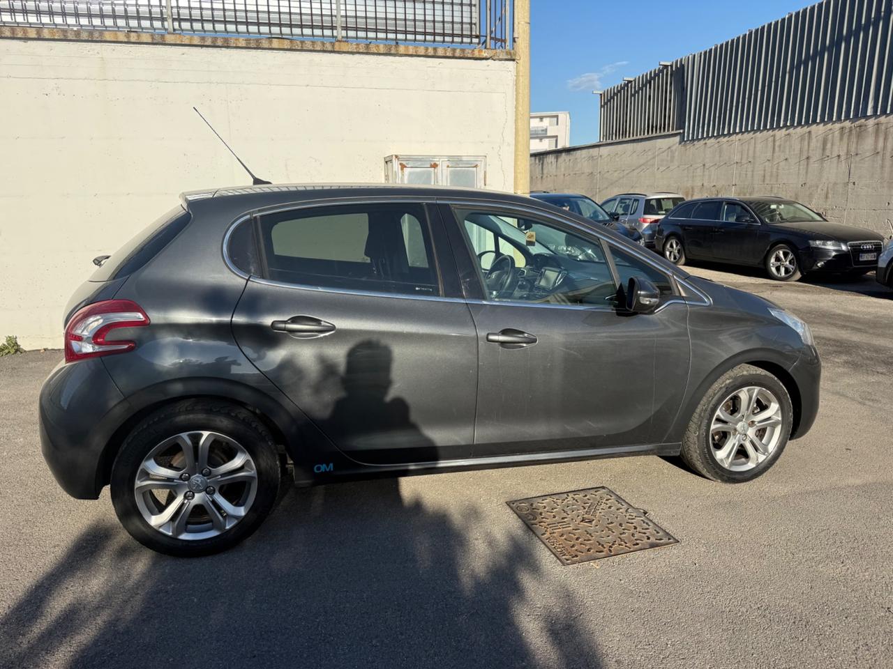 Peugeot 208 1.4 HDi 68 CV 5 porte Allure