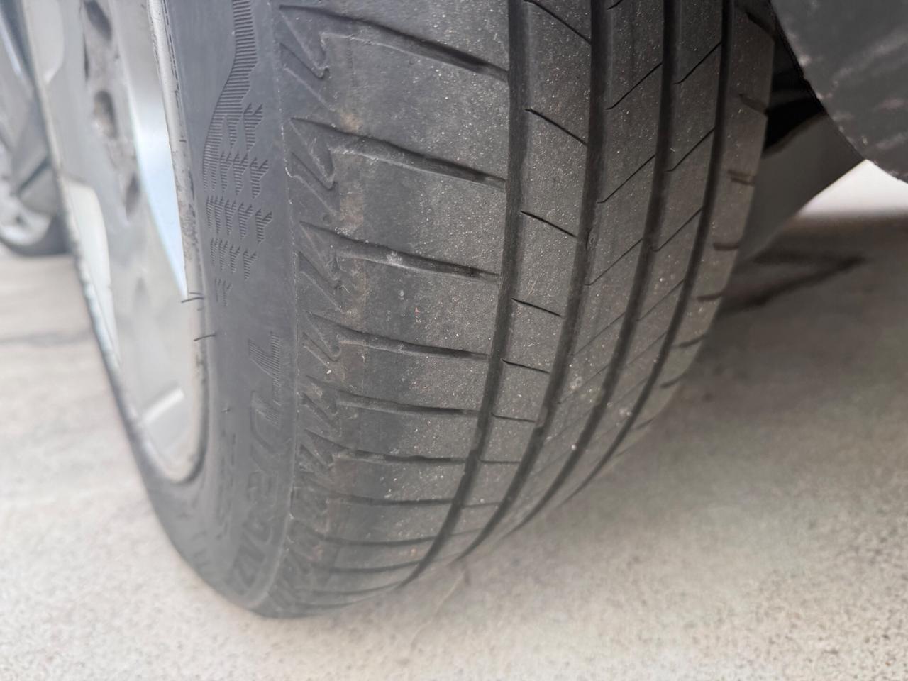 VW PASSAT 2.0TDI GANCIO TRAINO 1800KG