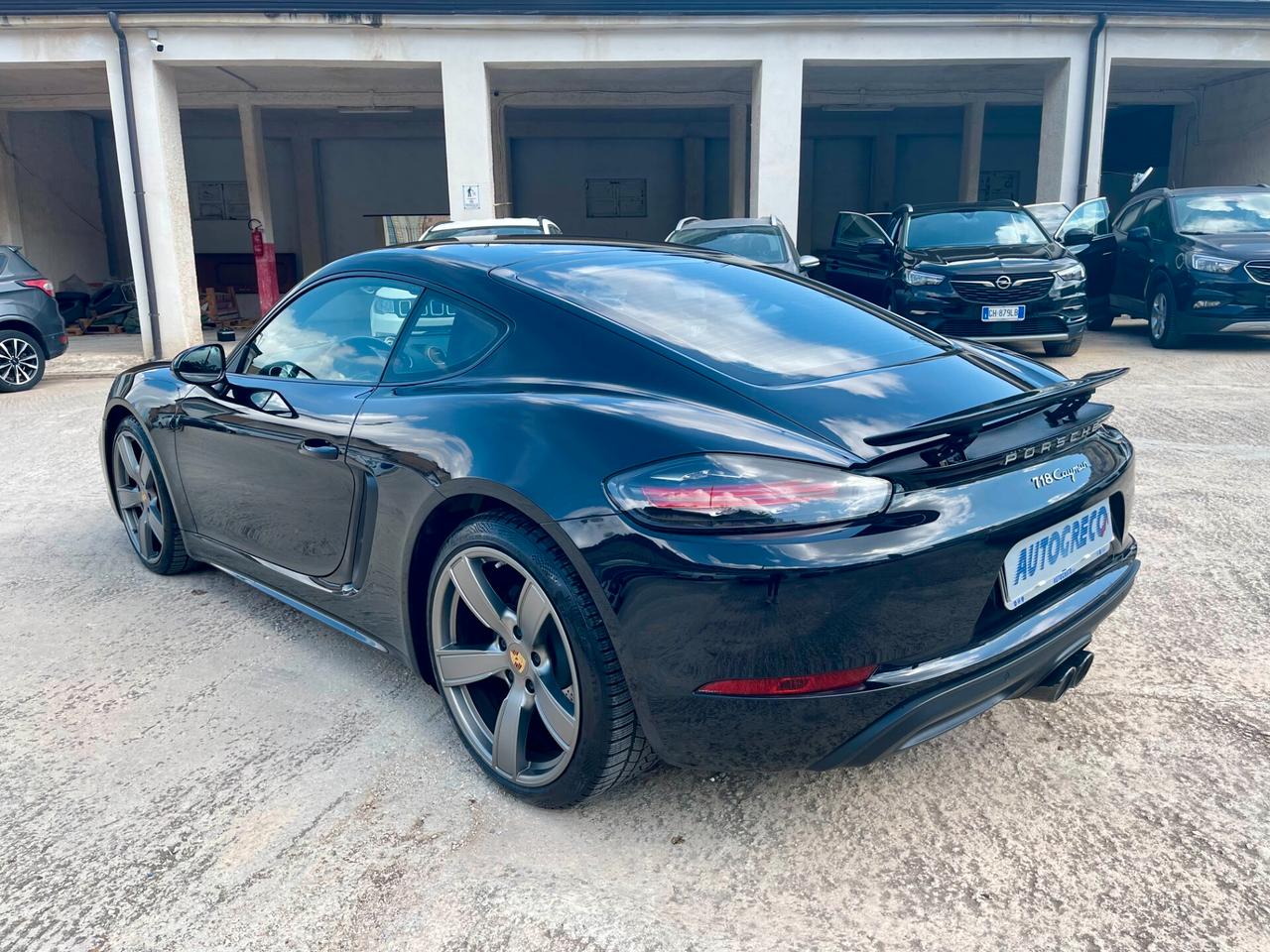 Porsche 718 Spyder Cayman 2.0