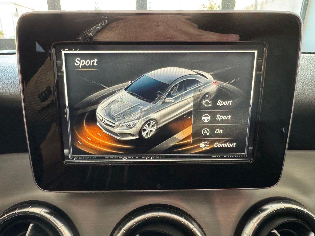 Mercedes-Benz CLA 180 d Premium AMG Edition Tetto Full Opt