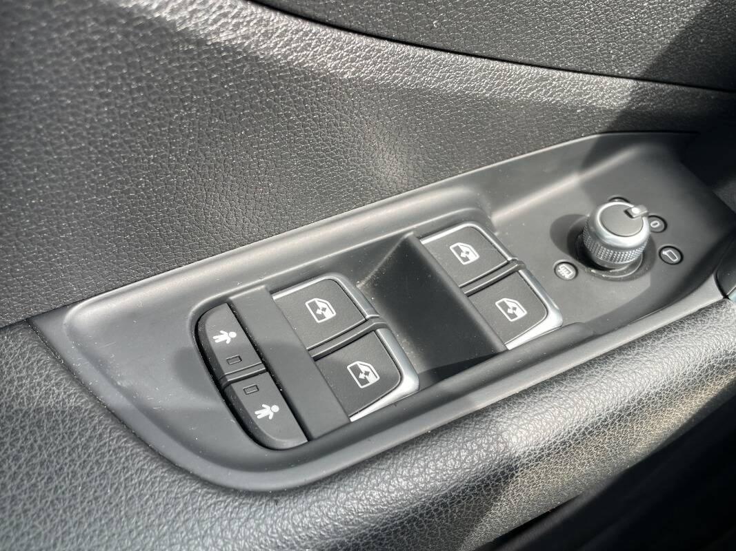 Audi Q2 30 2.0 tdi Admired AUTOMATICA E CARPLAY