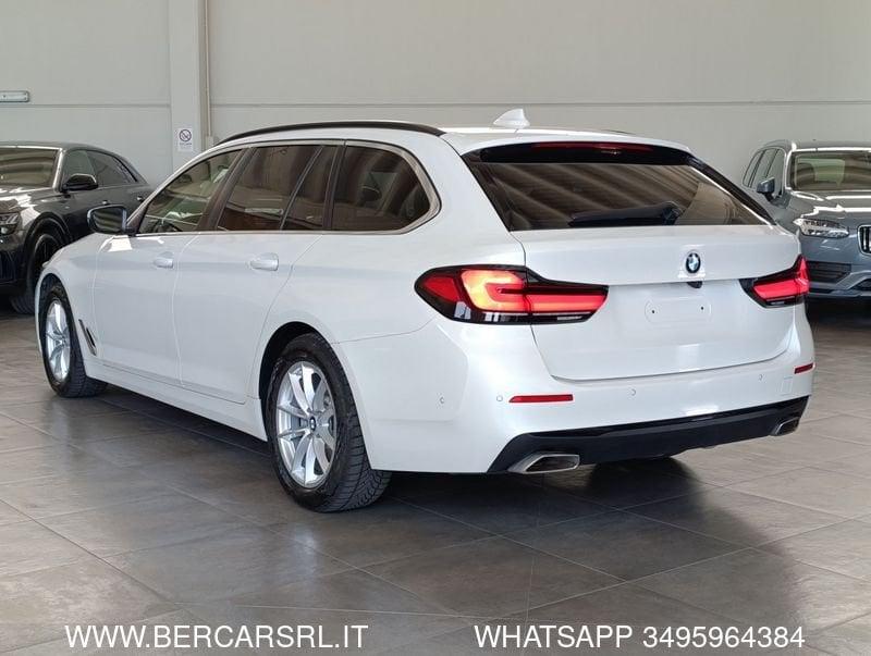 BMW Serie 5 520d 48V Touring Business*SEDILI RISCALDATI*TELECAMERA*PDC*FULL LED*GANCIO TRAINO*