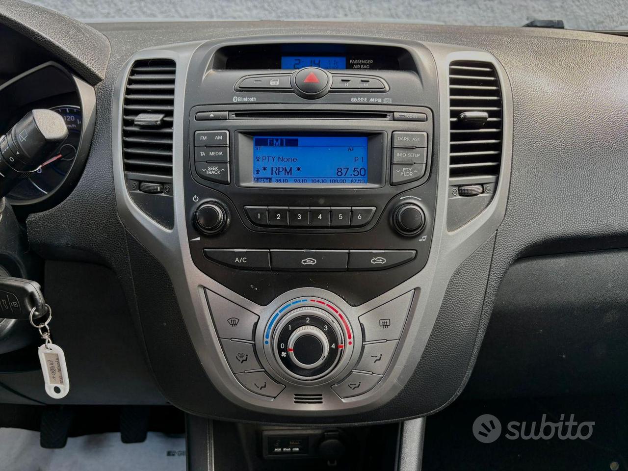 HYUNDAI IX20 1.4 CRDI STYLE (90CV) NEOPATENTATI