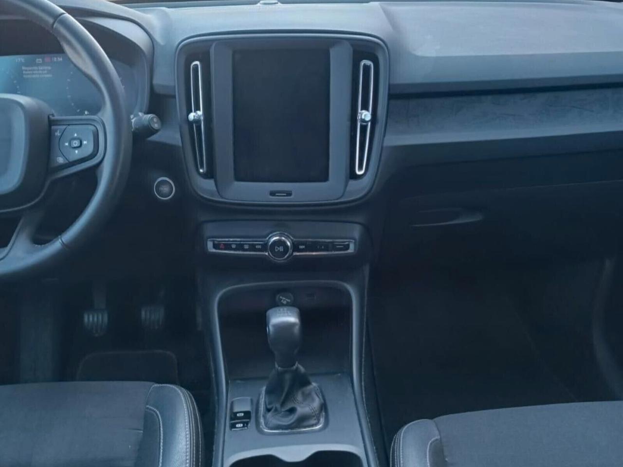 Volvo XC40 T3 INSCRIPTION