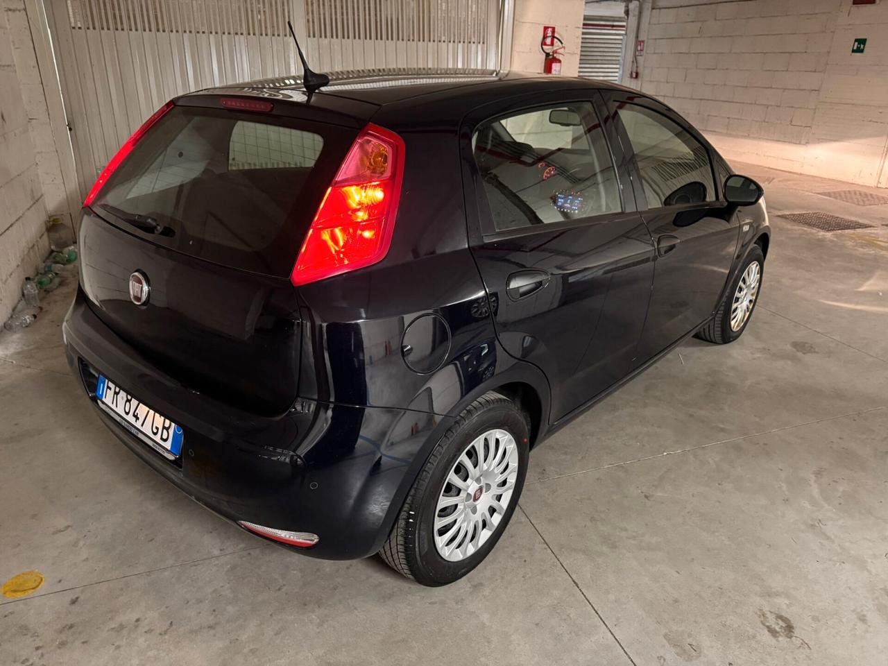 Fiat Punto 1.3 MJT II S&S 95 CV 5 porte Street