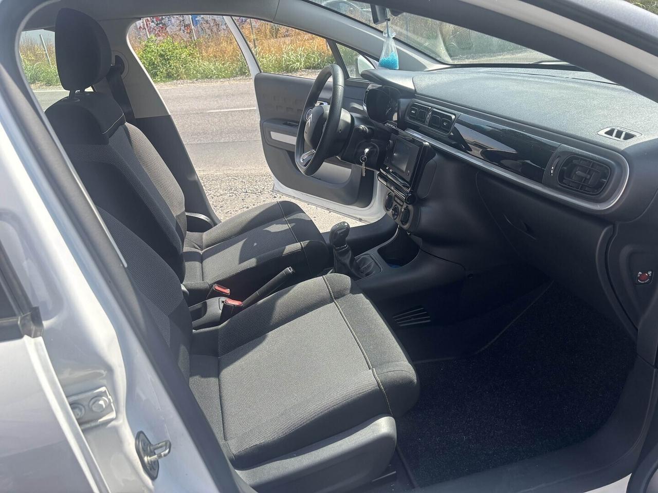 CITROEN C3 PureTech 1.2 YOU