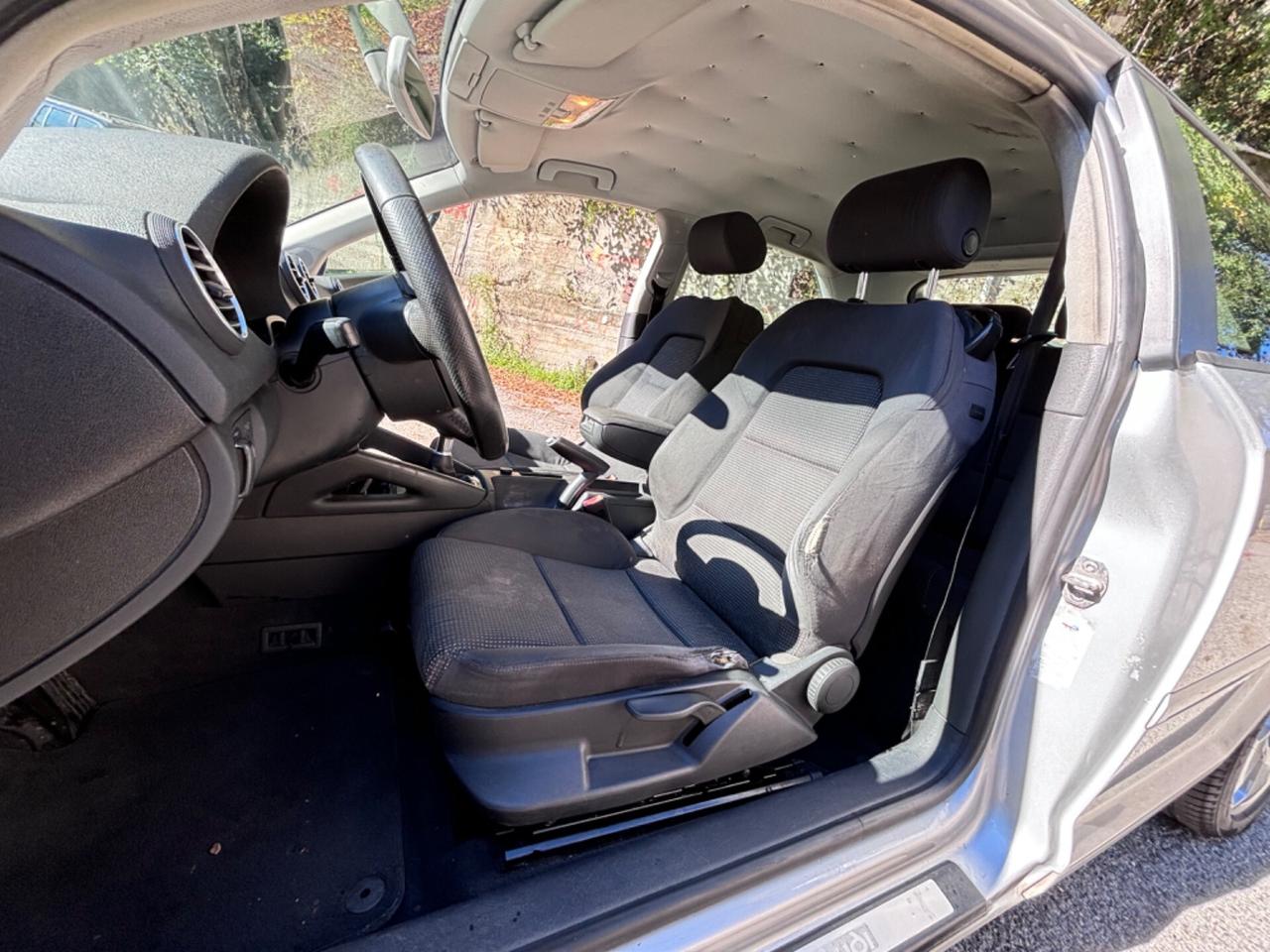 Audi A3 1.9 TDI F.AP. Attraction perfetta di meccanica nessun lavoro