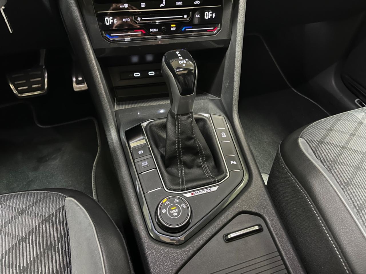 Volkswagen Tiguan 2.0 DSG R-Line *tetto panoramico