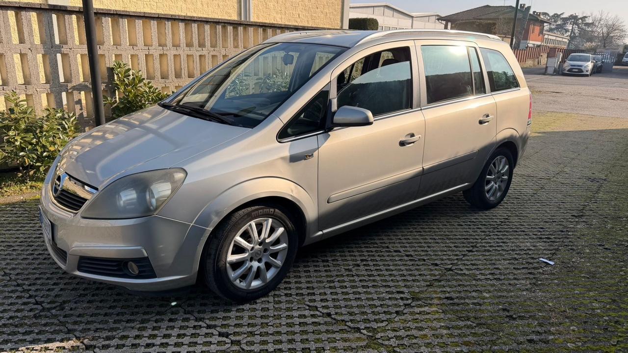 Opel Zafira 1.9 CDTI 120CV Cosmo