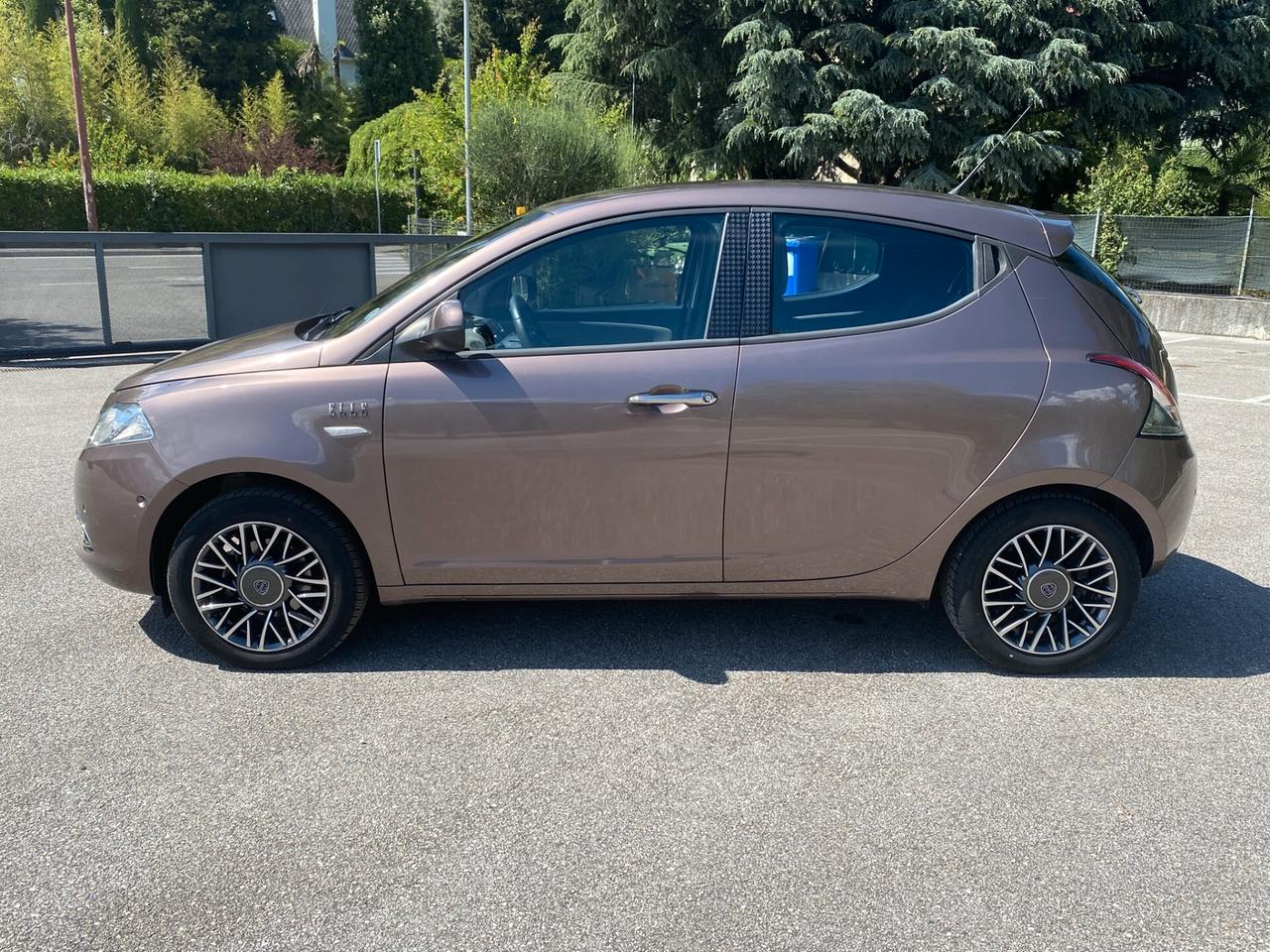 Lancia Ypsilon 1.2 69 CV 5 porte Elle