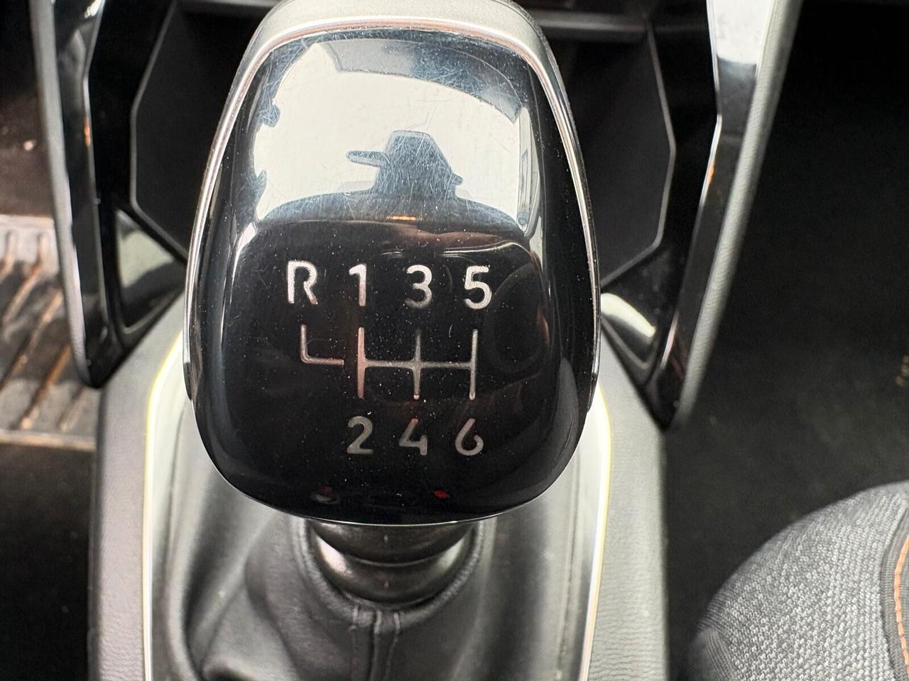 Peugeot 208 STYLE PureTech 100 5 porte SPOTICAR