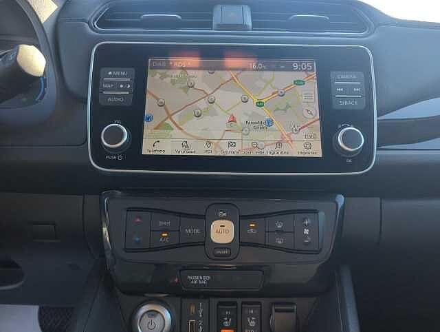 Nissan LEAF N-Connecta 40KWh