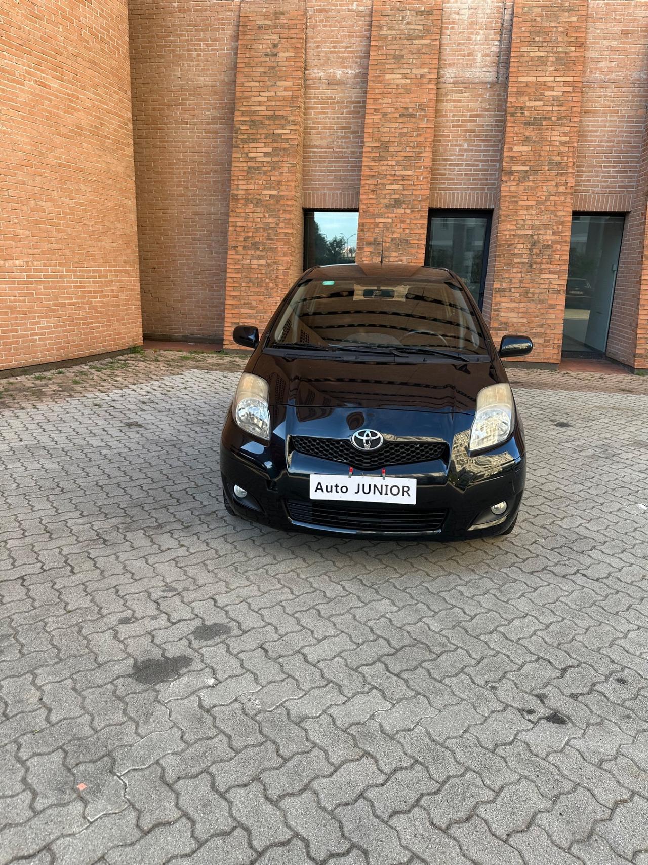 Toyota Yaris 1.0 5 porte Lounge