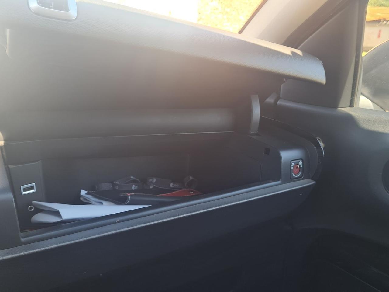 Citroen C4 Cactus 1.6 Blue HDi 100 shine #6620