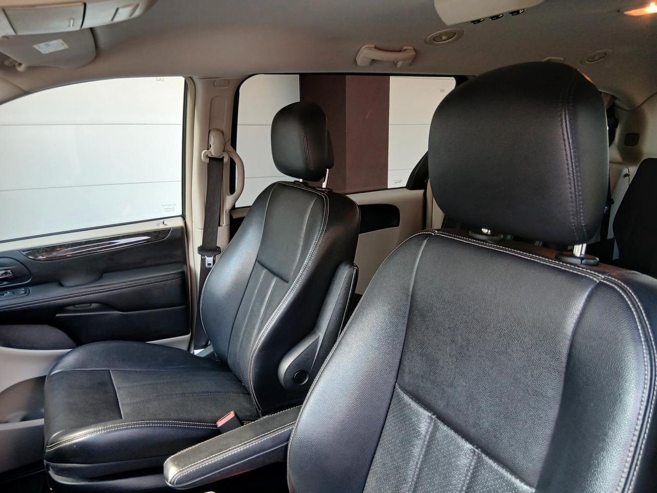Lancia Voyager 2.8 Turbodiesel Gold 163 cv Automatica 7 posti pronta consegna