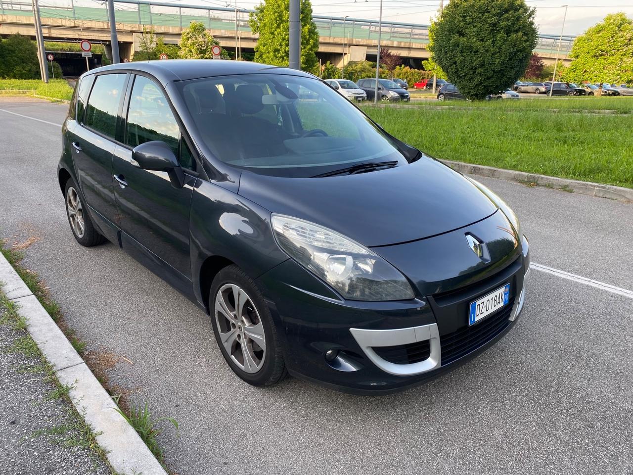 Renault Scenic XMOD1.5 dCi 110CV Dynamique