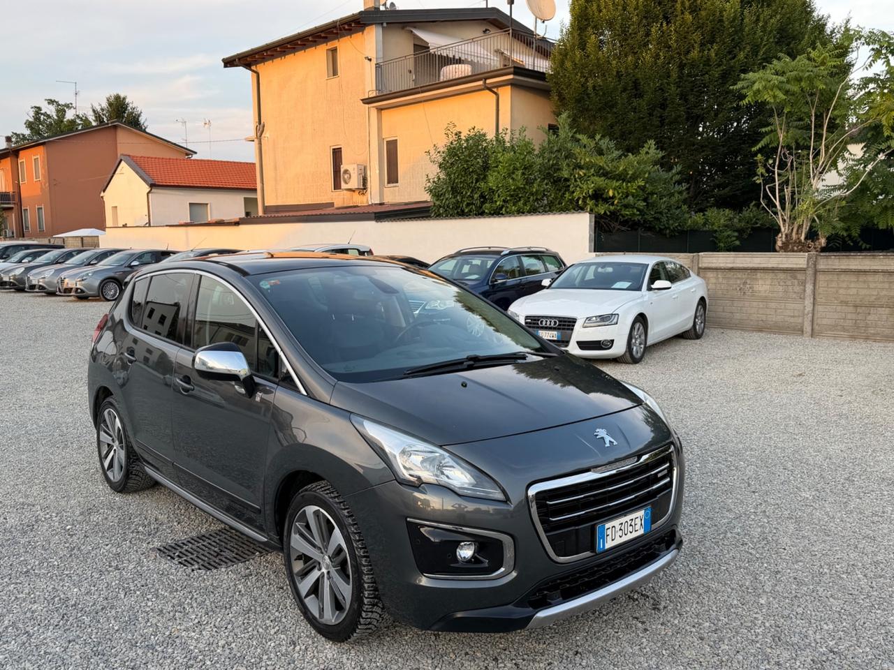 Peugeot 3008 2.0 HDi Diesel+HYbrid4
