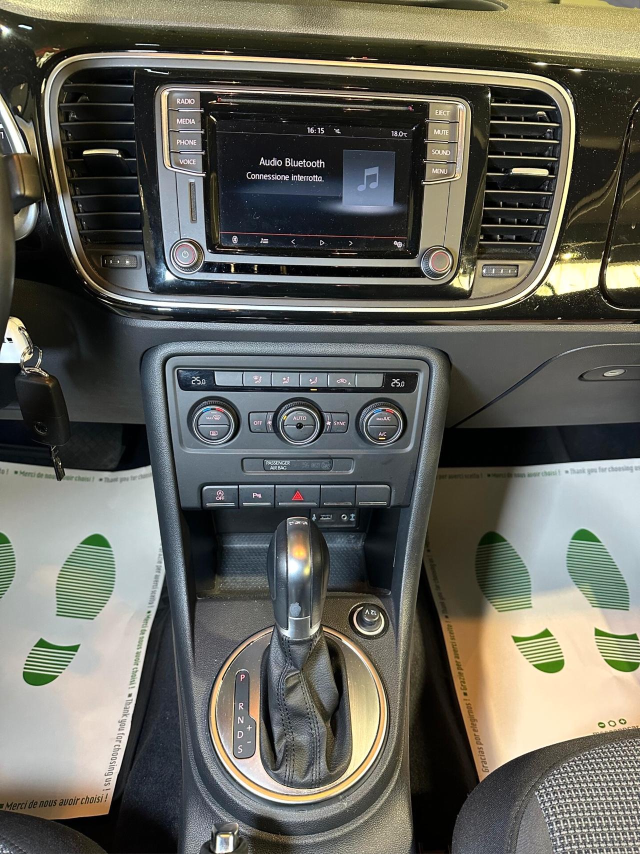 Volkswagen Maggiolino Cabrio 2.0 TDI DSG Design BlueMotion Technology