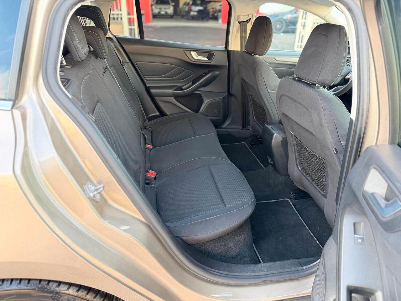 Ford Focus 1.5 5P TITANIUM