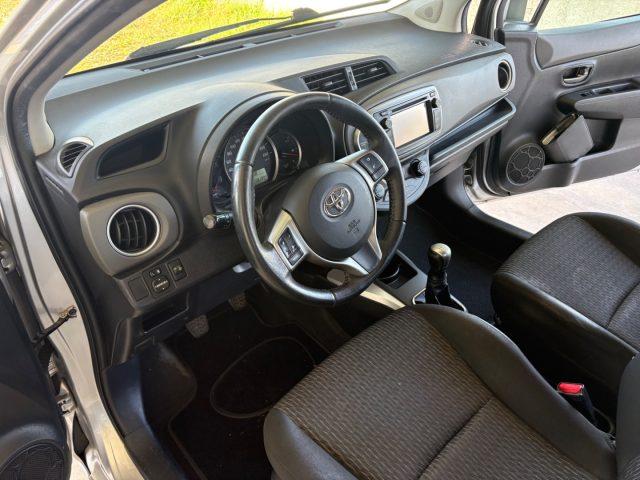 TOYOTA Yaris 1.0 5 porte Lounge OK NEOPATENTATI KM CERTIFIICATI