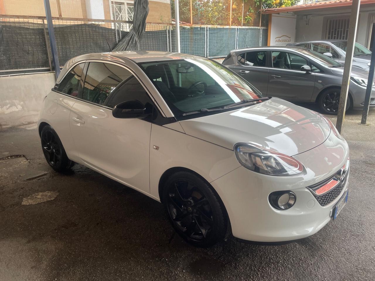 Opel Adam 1.4 87 CV White/Black Link
