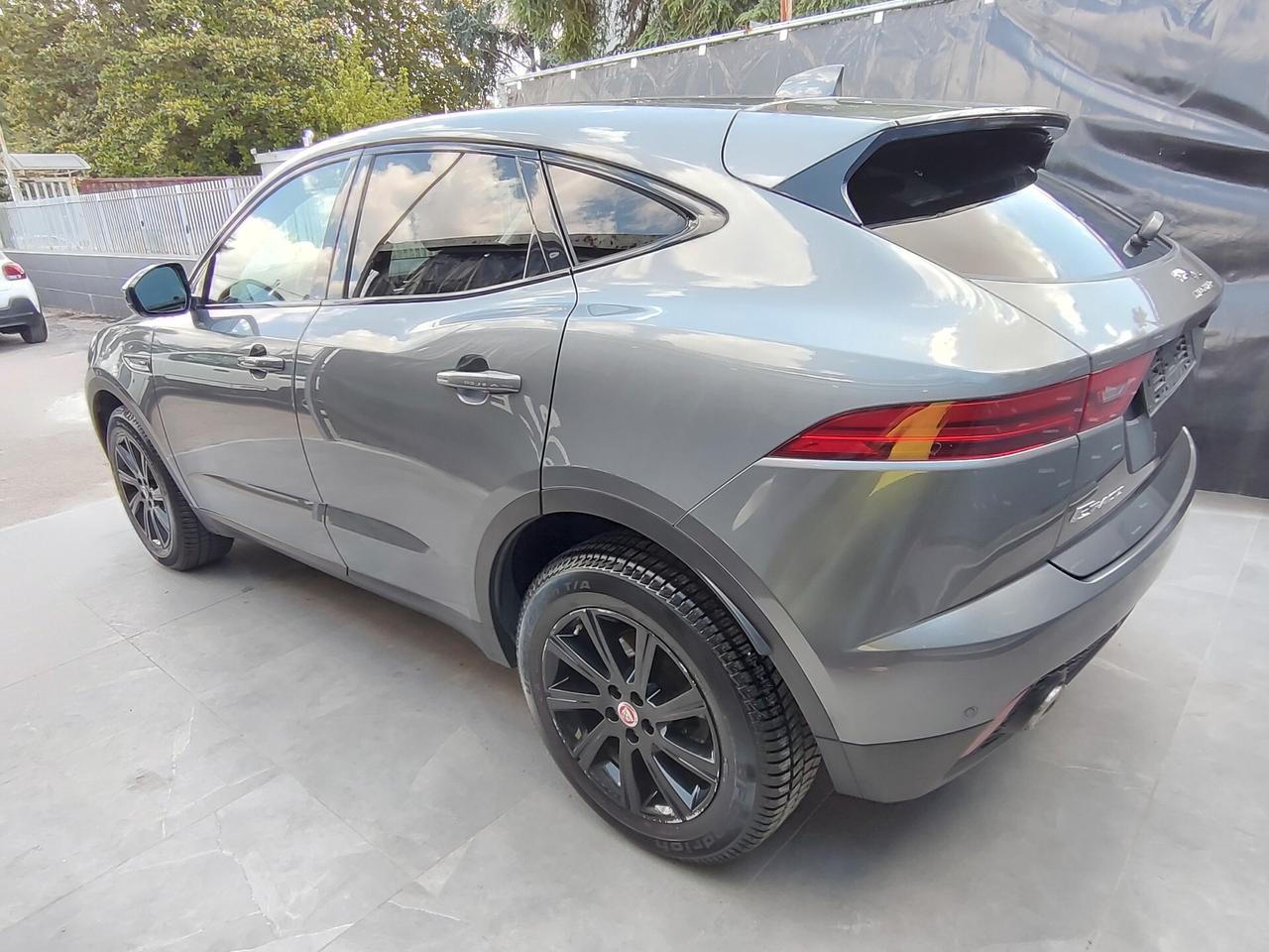 Jaguar E-Pace 2.0 BENZINA 200cv R-Dynamic S