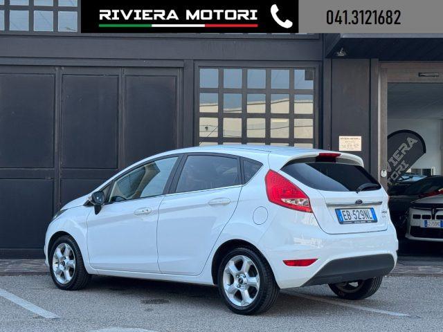 FORD Fiesta 1.4 5 porte Bz.- GPL Titanium