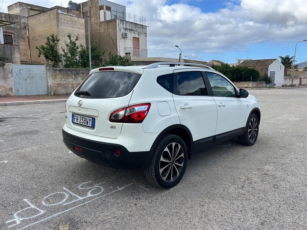 Nissan Qashqai 2.0 dCi DPF Tekna