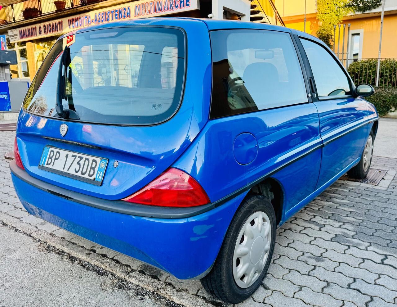 Lancia Y 1.2i cat LS. OK NEOPATENTATI