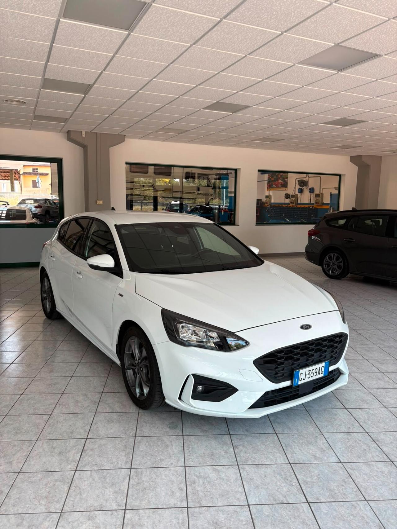 Ford Focus 1.0 EcoBoost Hybrid 125 CV 5p. ST-Line