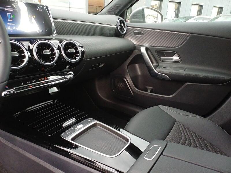 Mercedes-Benz Classe A A 180 d Progressive Advanced