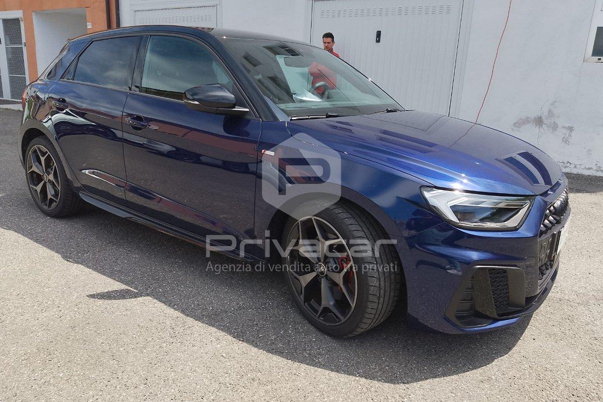 AUDI A1 SPB 40 TFSI S tronic Identity Black