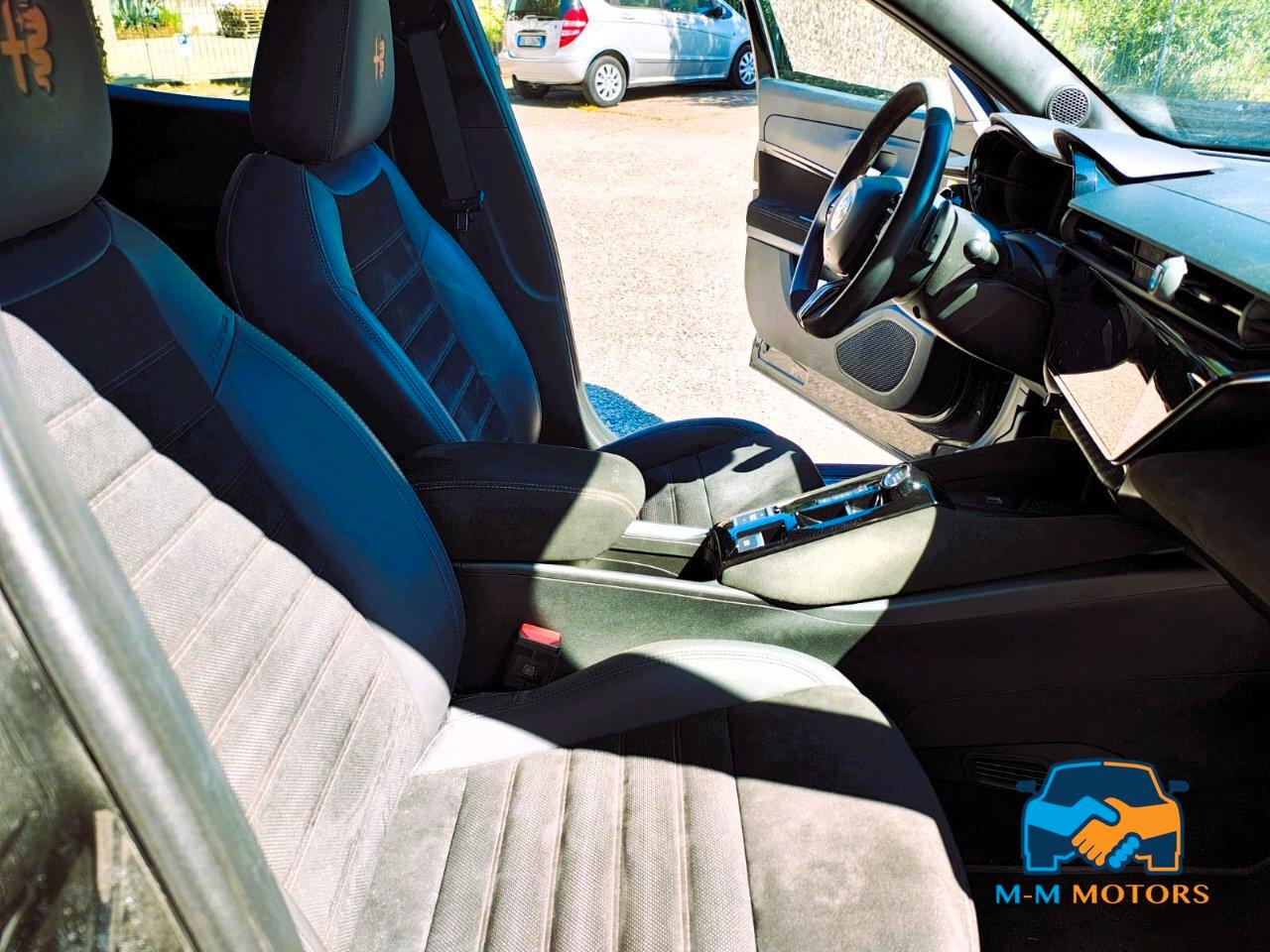 Alfa Romeo Junior 1.2 ibrida Intensa 145cv edct6