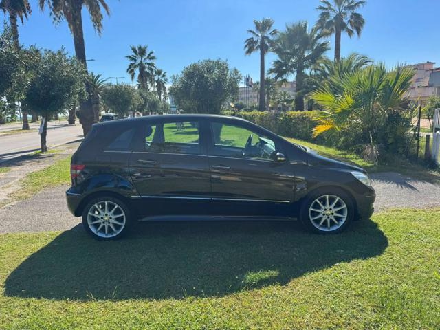 MERCEDES-BENZ B 200 CDI Sport