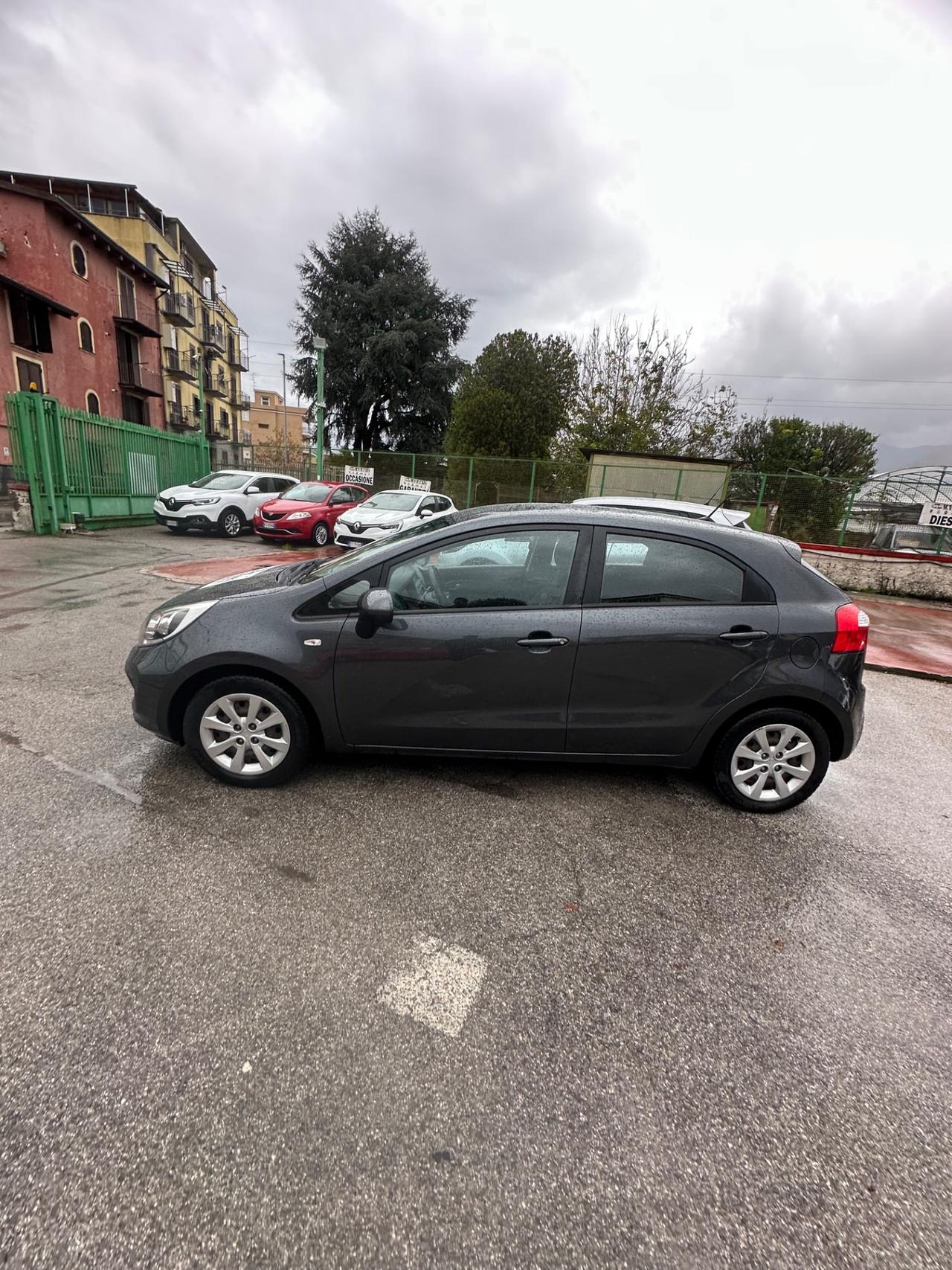 Kia Rio 1.1 CRDi WGT 5p. EX