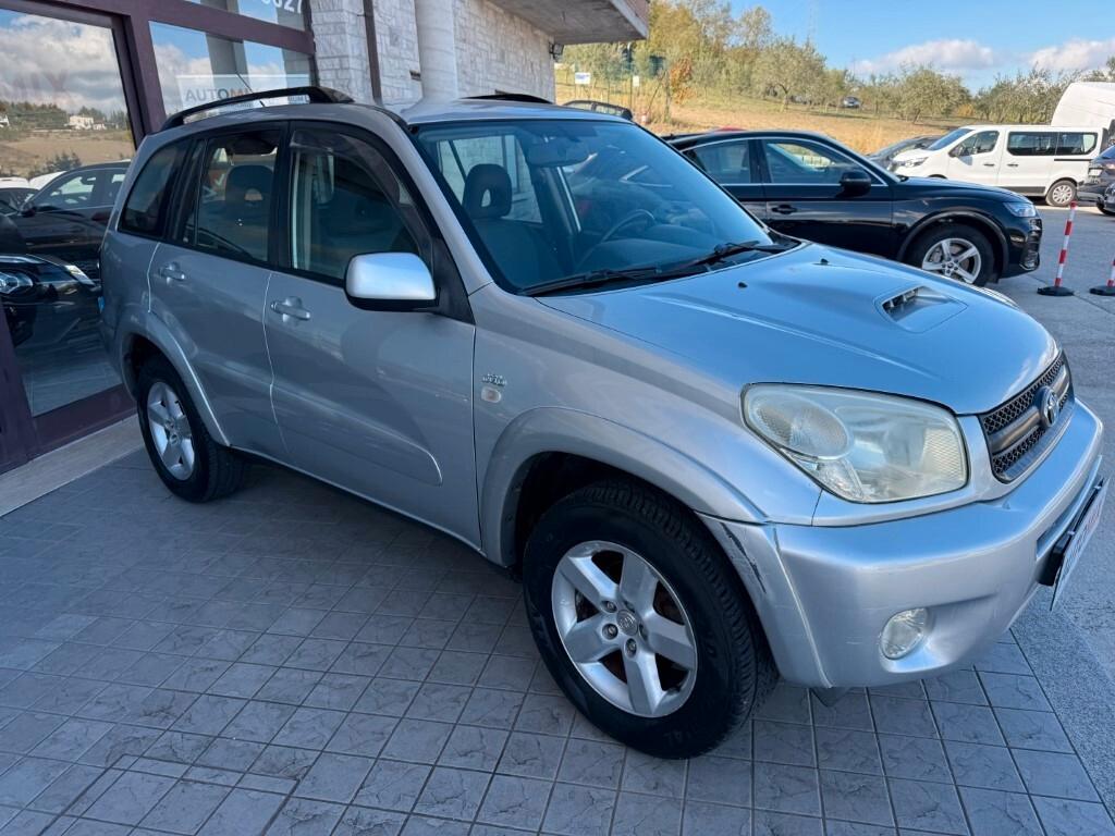 Toyota RAV 4 RAV4 2.0 Tdi D-4D cat 5 porte Sol