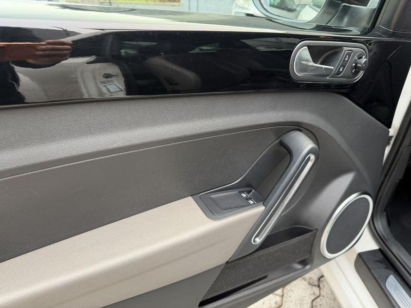 Volkswagen Maggiolino Maggiolino 1.4 tsi Design R-LINE CERCHI OZ KIT PREPARAZIONE