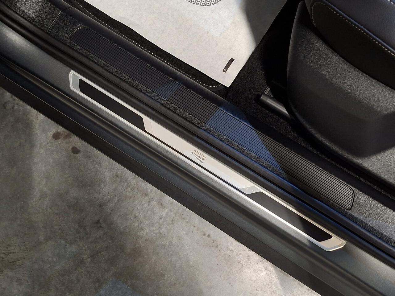 Volkswagen T-Roc 1.0 TSI 116CV R-Line Plus OPACA Km.0