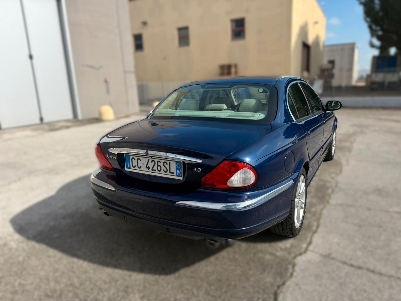 JAGUAR X-TYPE 3.0 V6 ASI 12 MESI DI GARANZIA