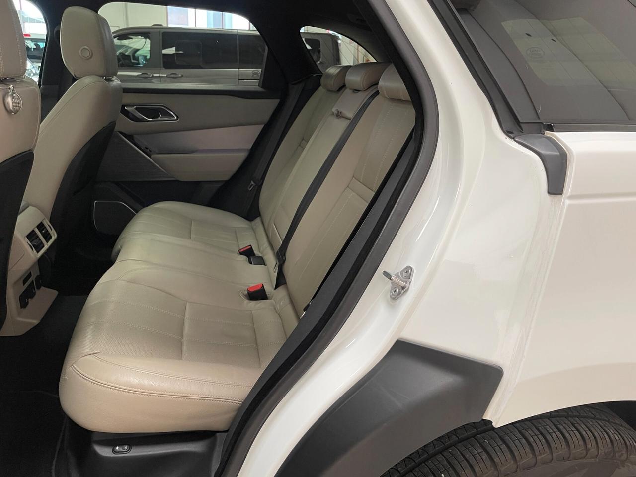 Land Rover Range Velar R-Dynamic SE 2.0 i4 240cv auto-LEGGI SOTTO