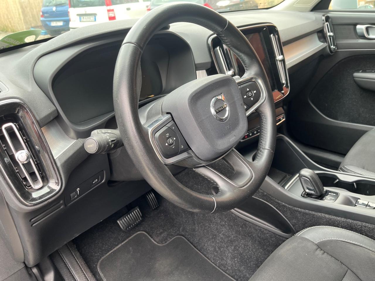 Volvo XC40 D3 AWD Momentum N1