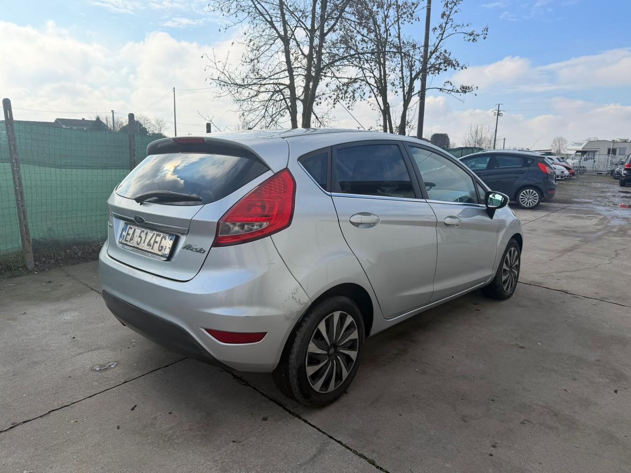 Ford Fiesta 1.4 TDCi 68CV 5 porte Titanium