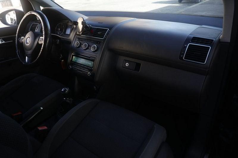 Volkswagen Touran Volkswagen Touran 1.6 tdi Comfortline Business 77KW ANNO 2012