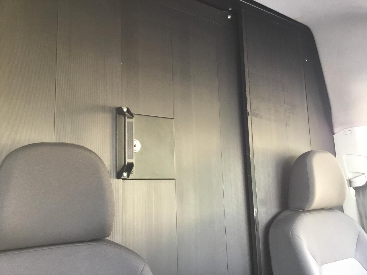 Volkswagen Crafter 35 2.0 TDI 140CV PM-DC Cabinato