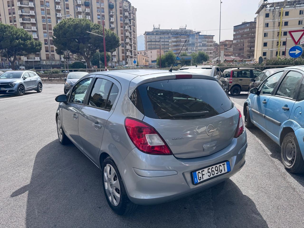 Opel Corsa 1.2 80CV 5 porte GPL-TECH Club